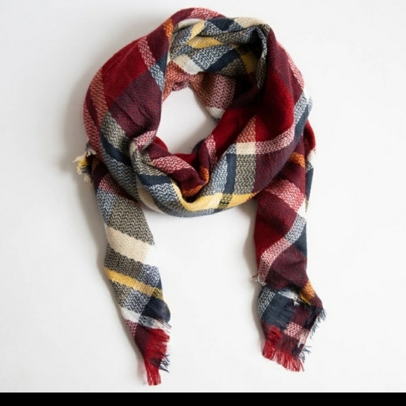 All American Blanket Scarf.      54"x54" 100% HQ Woven Acrylic - Picture 2 of 4